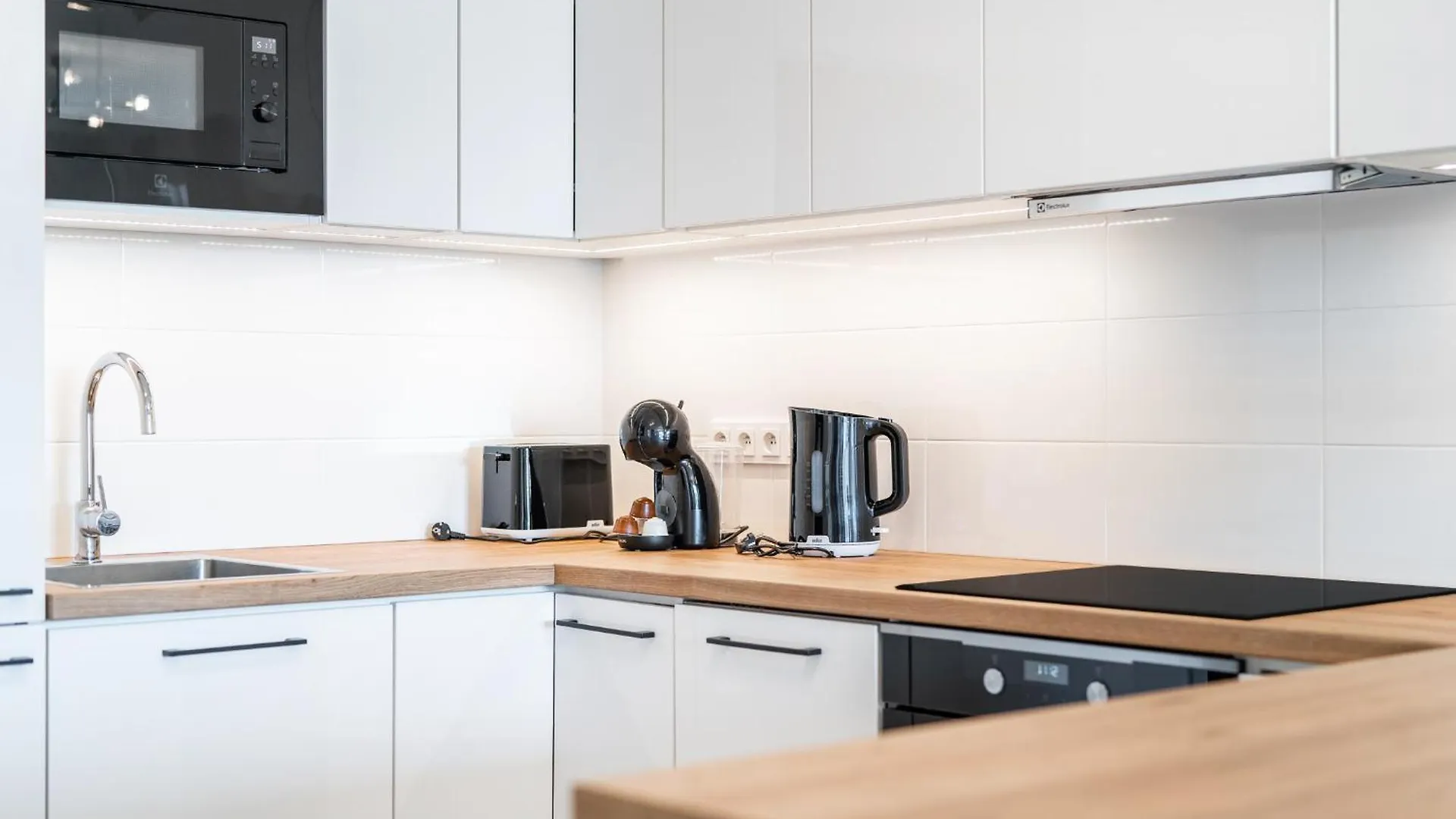 2 Min Walk O2 Arena New Dinopark Apartment Prague 0*,  Czech Republic
