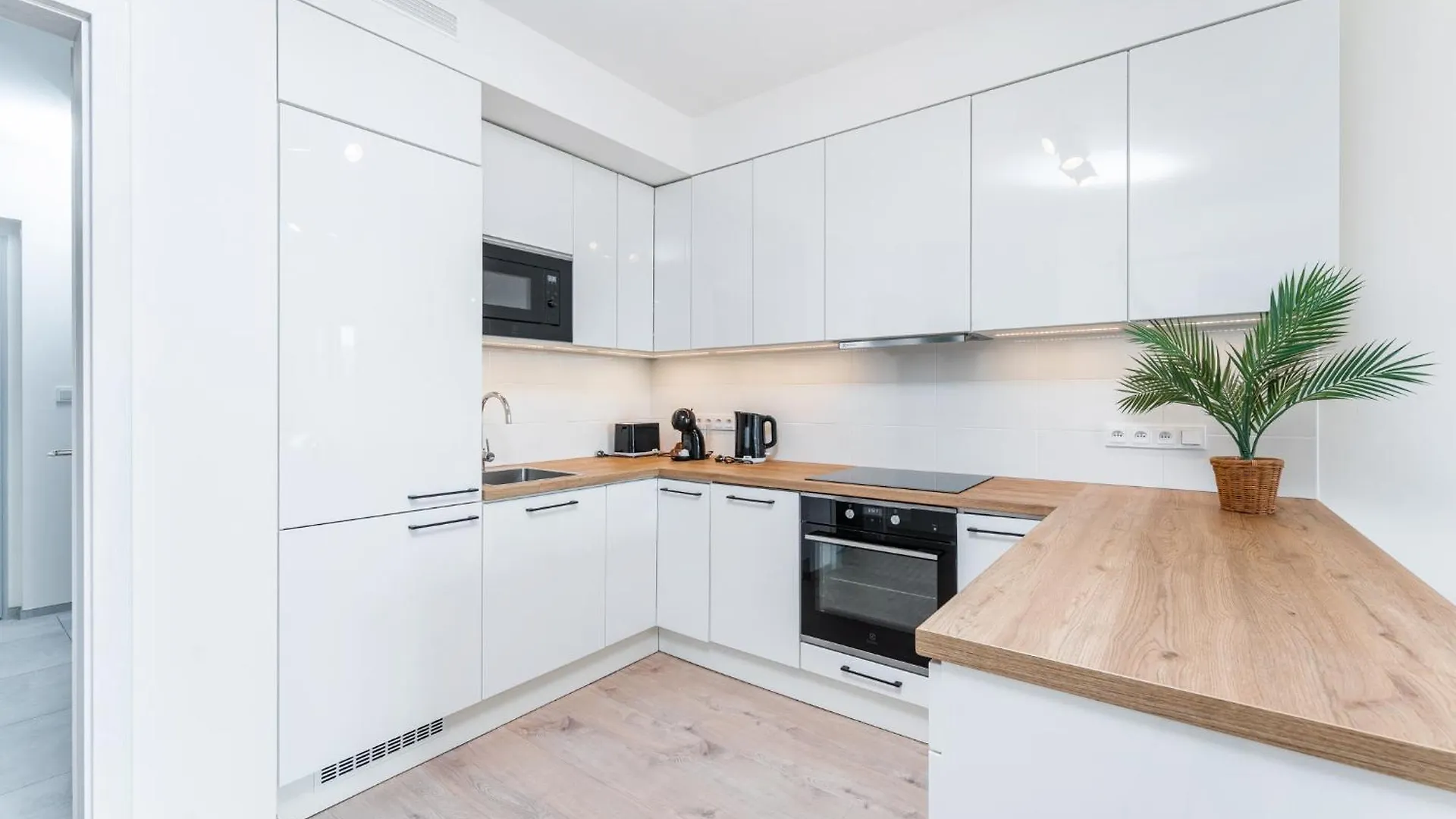 2 Min Walk O2 Arena New Dinopark Apartment Prague Czech Republic