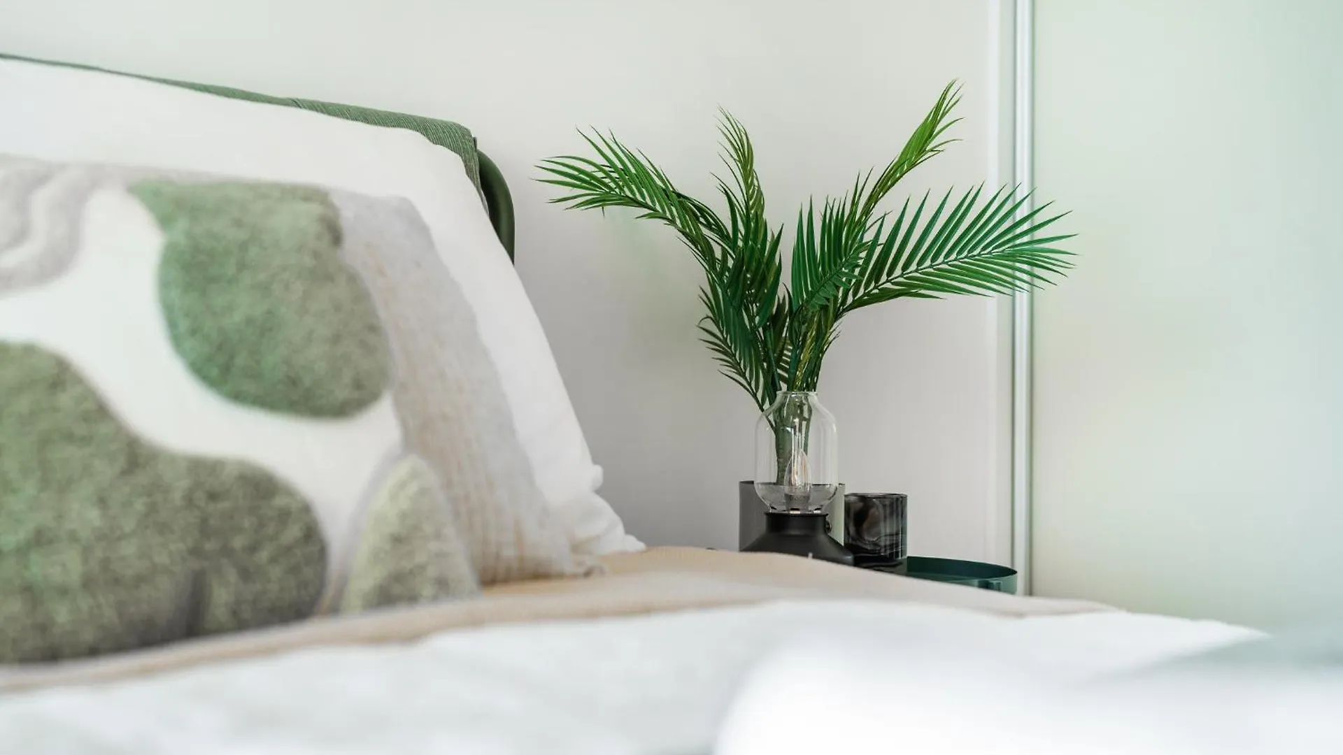 2 Min Walk O2 Arena New Dinopark Apartment Prague