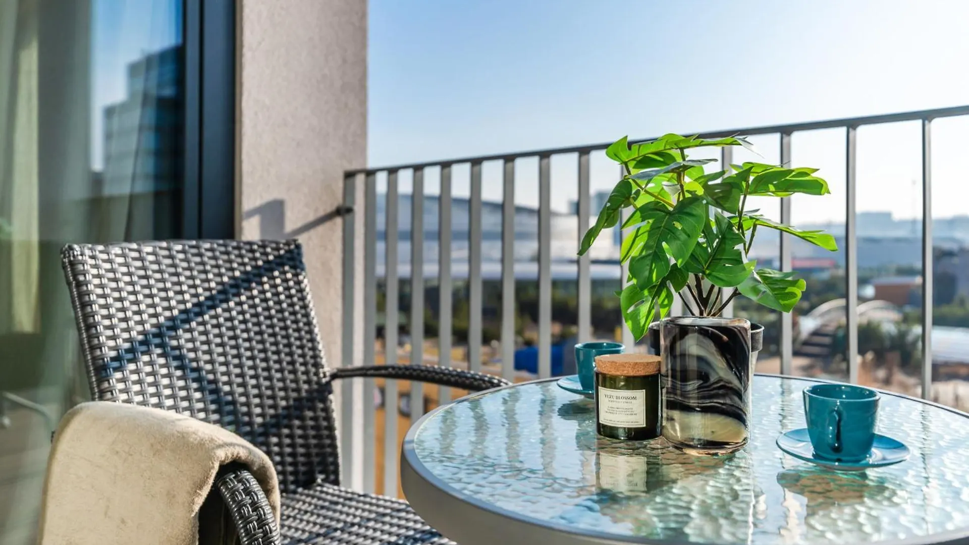 2 Min Walk O2 Arena New Dinopark Apartment Prague
