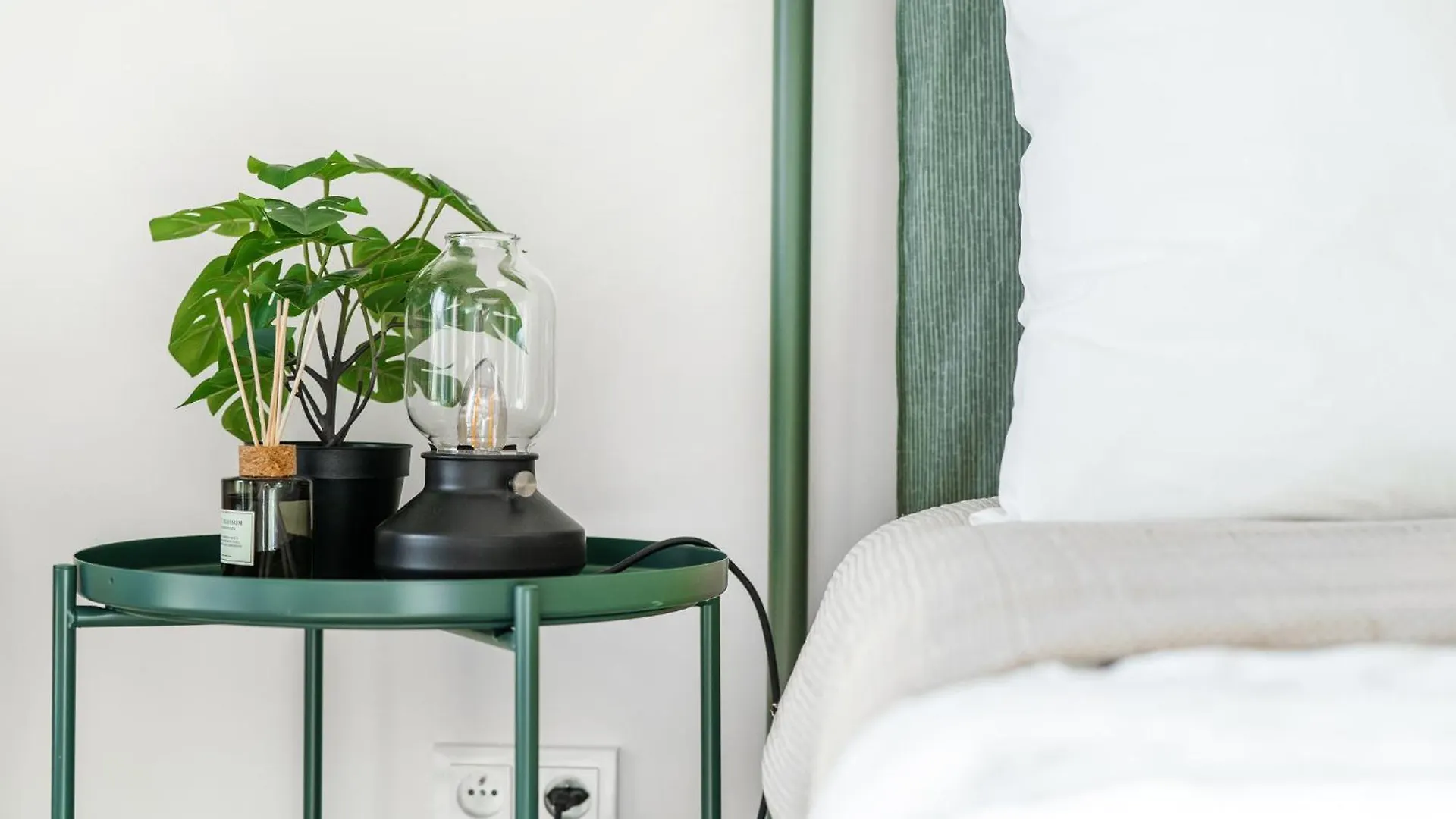 2 Min Walk O2 Arena New Dinopark Apartment Prague 0*,  Czech Republic