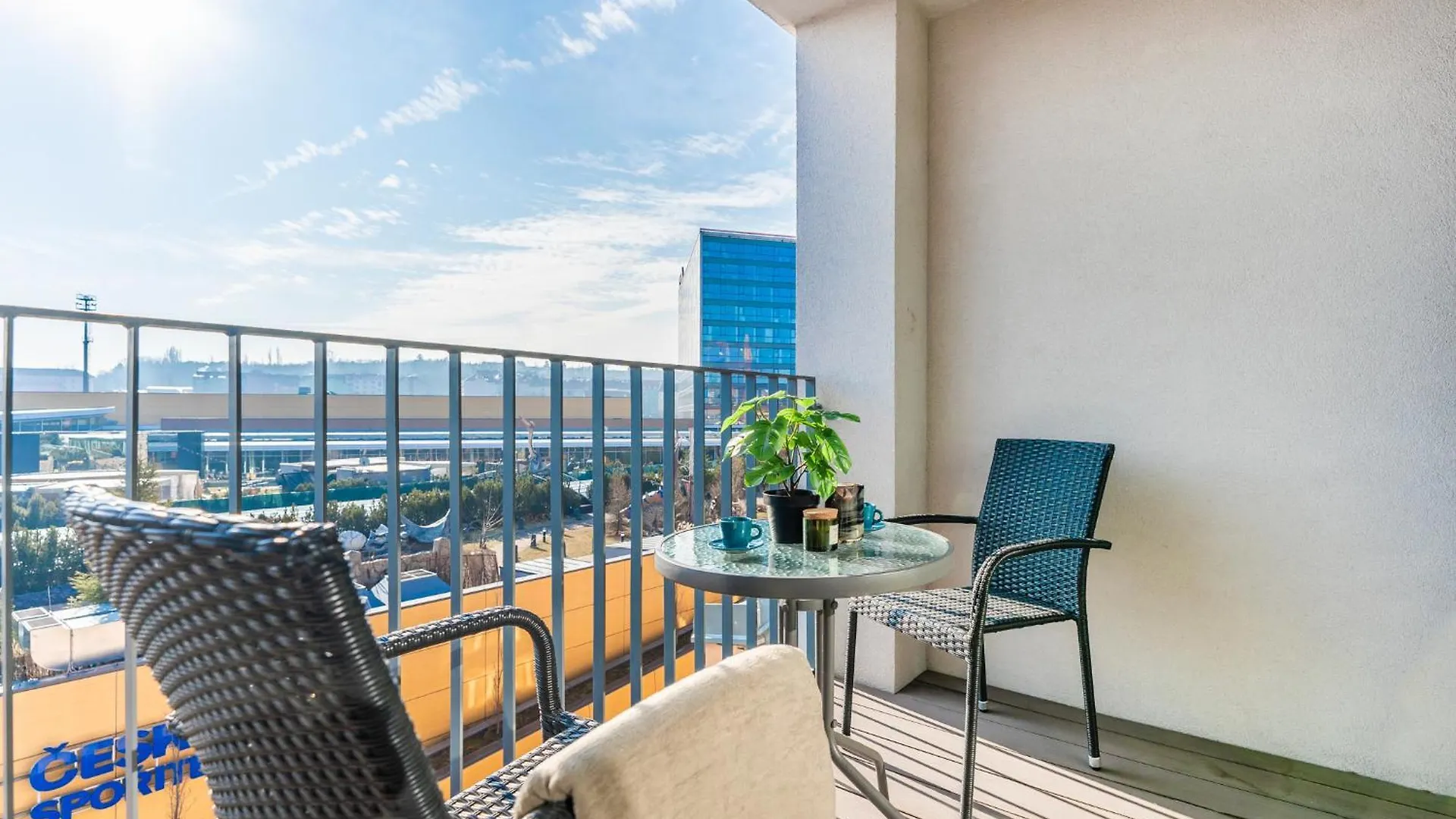2 Min Walk O2 Arena New Dinopark Apartment Prague Czech Republic