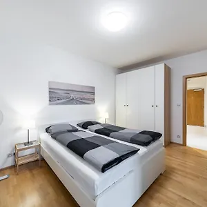  Apartman Garden Towers